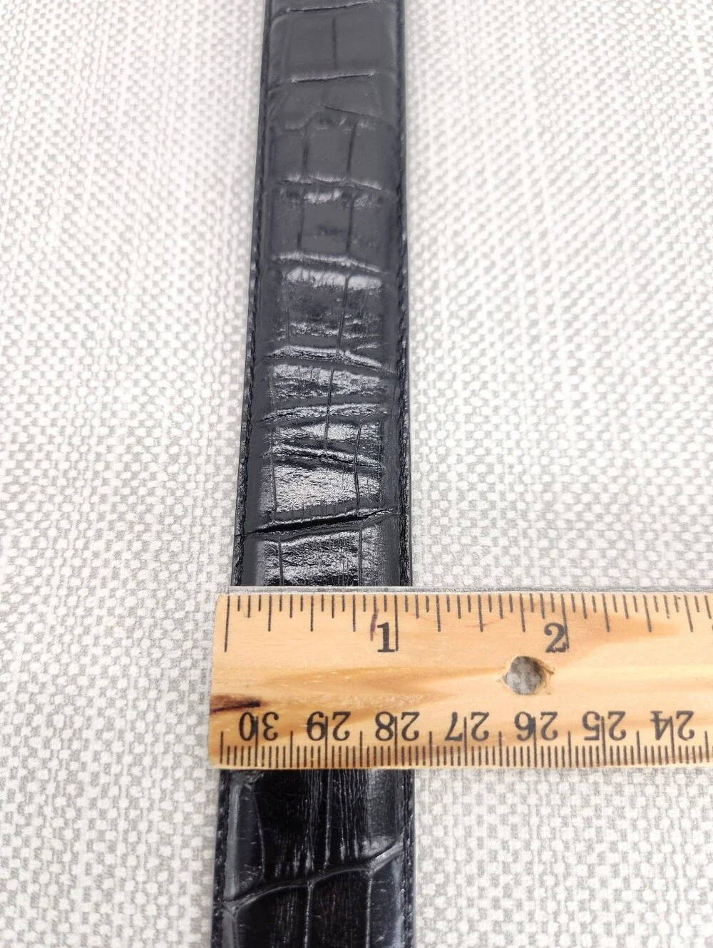 Richard Gampel Size 32 Black Leather Belt Croc Embossed